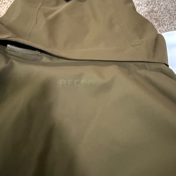 Patagonia women’s medium olive Jacket with Blue Logo - Picture 11 of 12